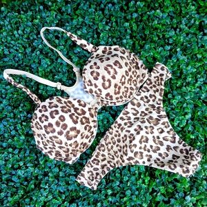 NWOT Victoria’s Secret Vintage Y2K Leopard Satin/Nylon Bra & Thong Set